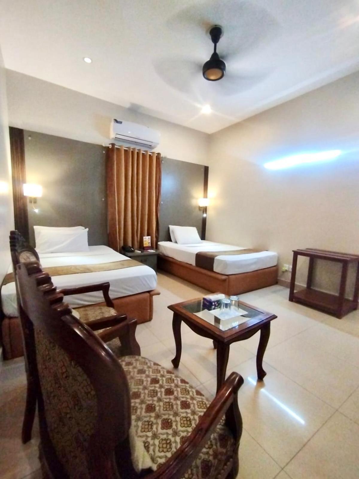 Star Guest House Karachi Exterior photo