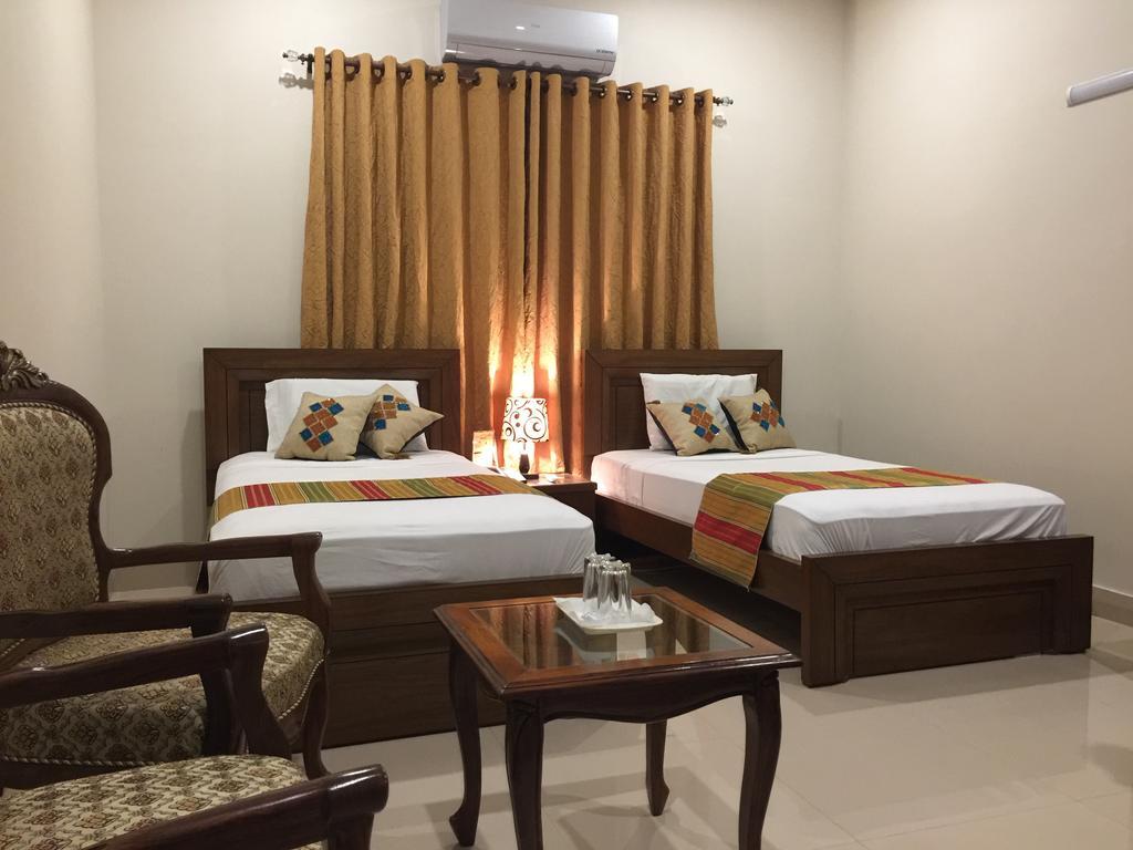 Star Guest House Karachi Exterior photo